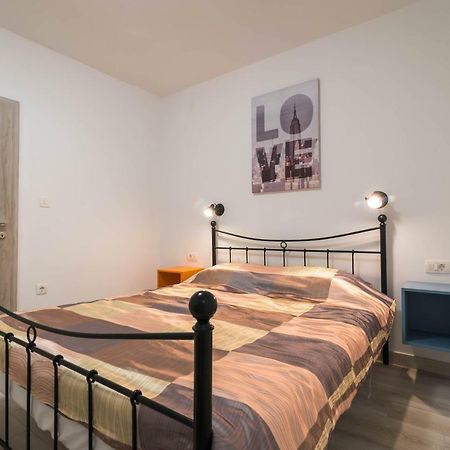 Apartman Paola Apartment Pula Exterior photo