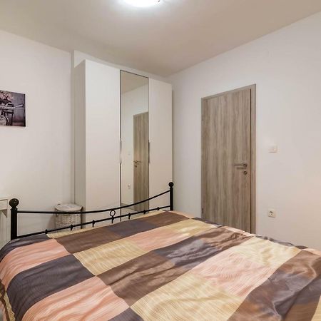 Apartman Paola Apartment Pula Exterior photo
